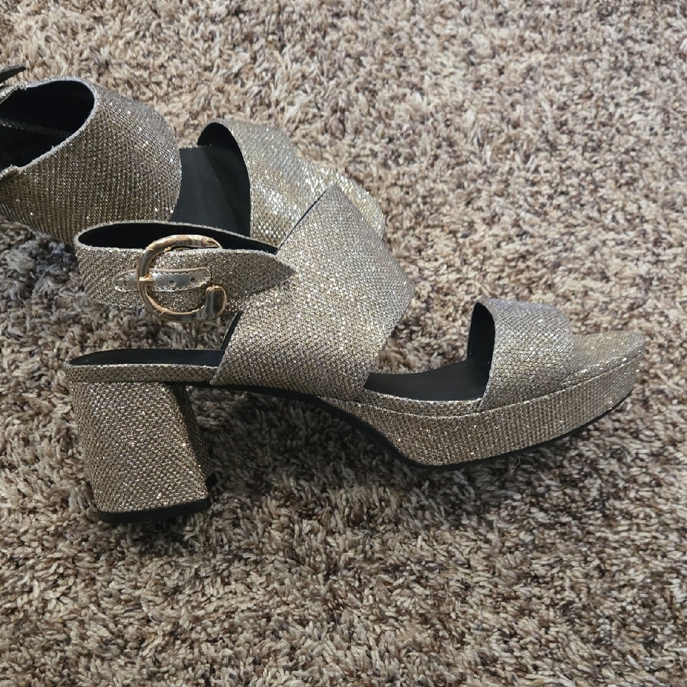 AEROSOLES Shimmering Gold Sandals - Picture 3 of 3